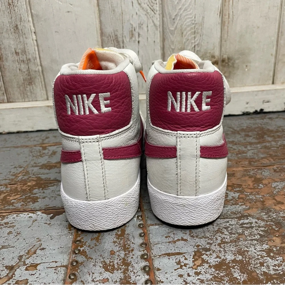 Nike SB Zoom Blazer Mid ISO Orange Label Sweet Beet Sneakers